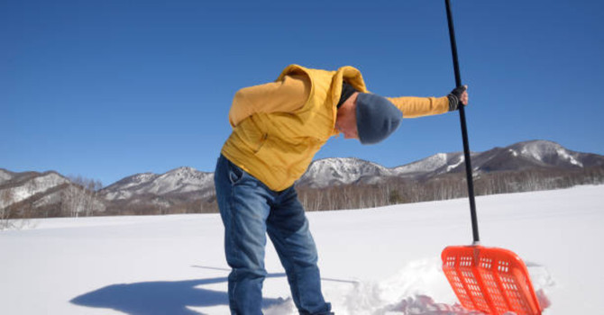 Shoveling Snow Without Hurting Your Back: What You Need to Know